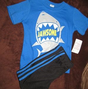 Shark design two piece boys clothing